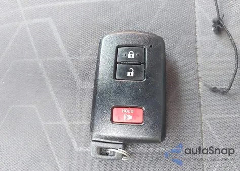 2017 Toyota Tacoma Trd Off Road z USA, uszkodzony, nr VIN 3TMCZ5ANXHM118561